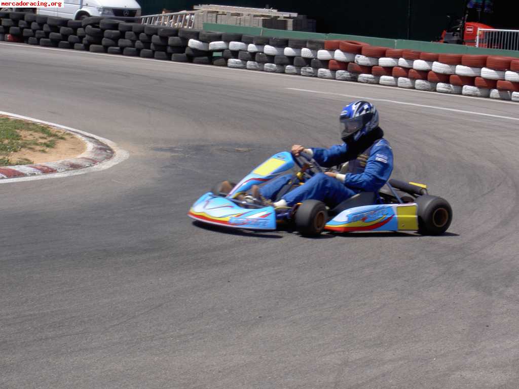 Vendo kart año 2006 chasis top-kart i motor rotax max 125 30