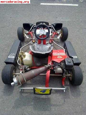 Se vende kart infantil 160cc 4t seminuevo.