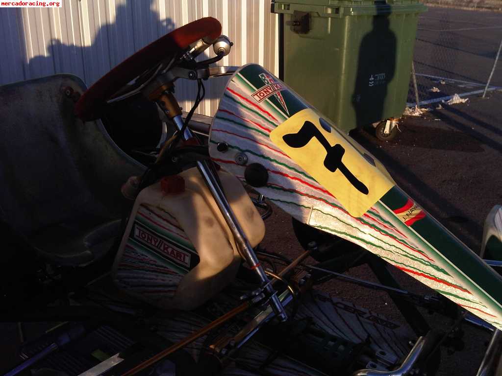 Vendo o cambio  tonykart 2010 con motor rotax max 2010