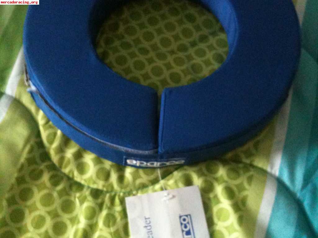 Vendo collarin  sparco para casco