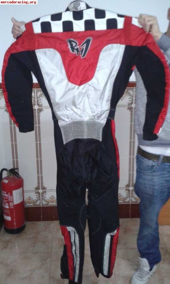 Vendo ropa para kart - mono karting rotax