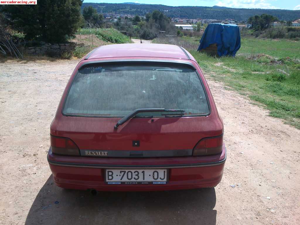 Cambio clio 16 v por algun kart que esta bien