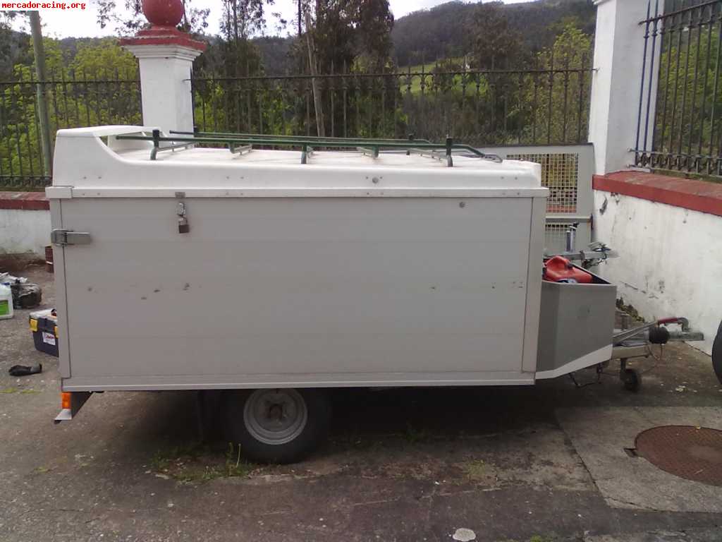 Vendo remolque cerrado para un kart