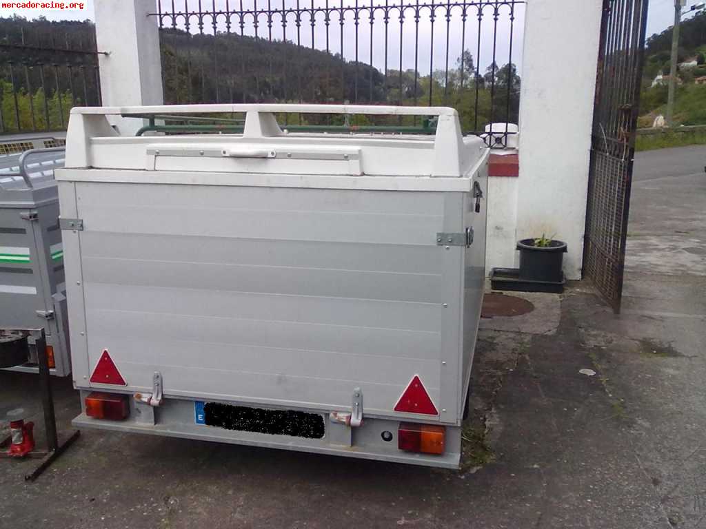 Vendo remolque cerrado para un kart