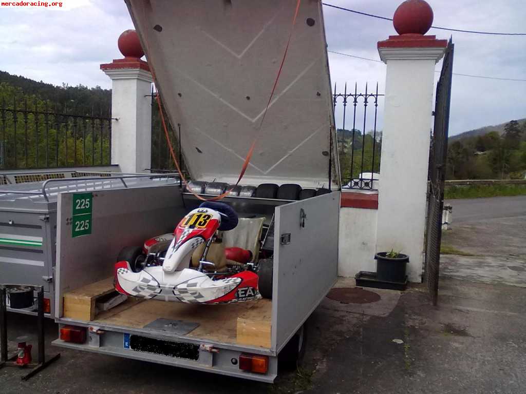 Vendo remolque cerrado para un kart