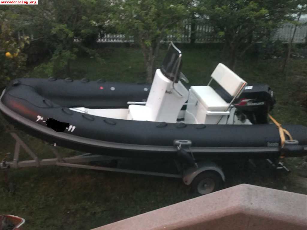 Se vende o cambia embarcacion semirrigida