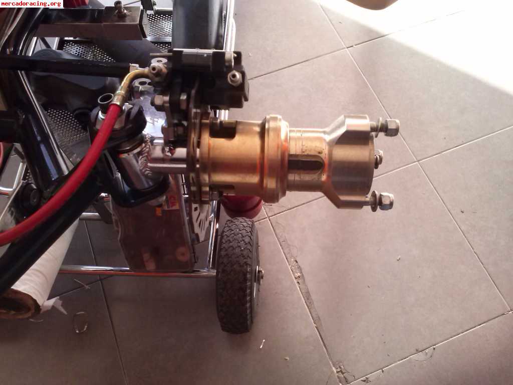 Se vende lh 2013 con componentes especiales precio 5,600€