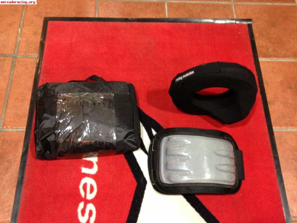 Se vende pack de costillar, collarín y funda de kart por 99 