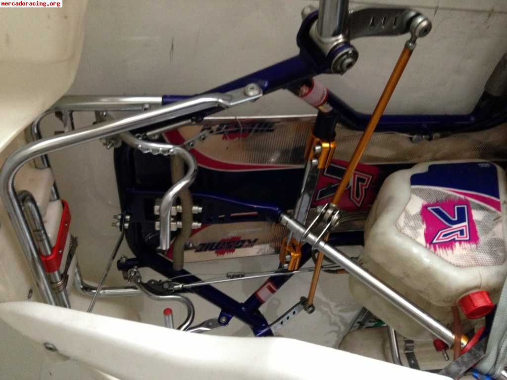 Se vende kart kosmic mercury 30mm por 490 €