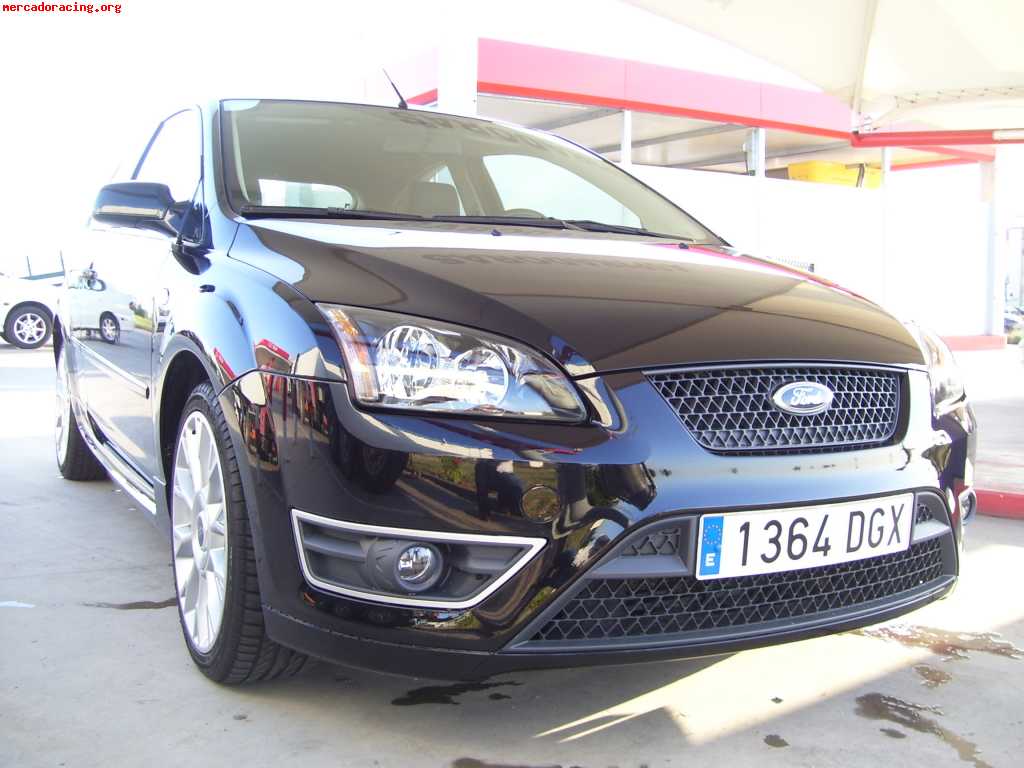  se vende ford focus kit st y s... o cambio 