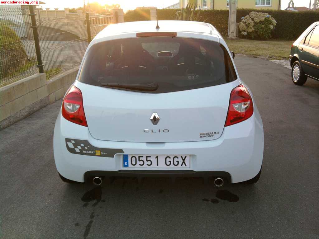 Renault clio sport f1 team r-27