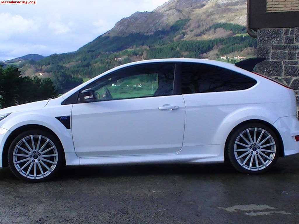 Se vende ford focus rs mk2 blanco