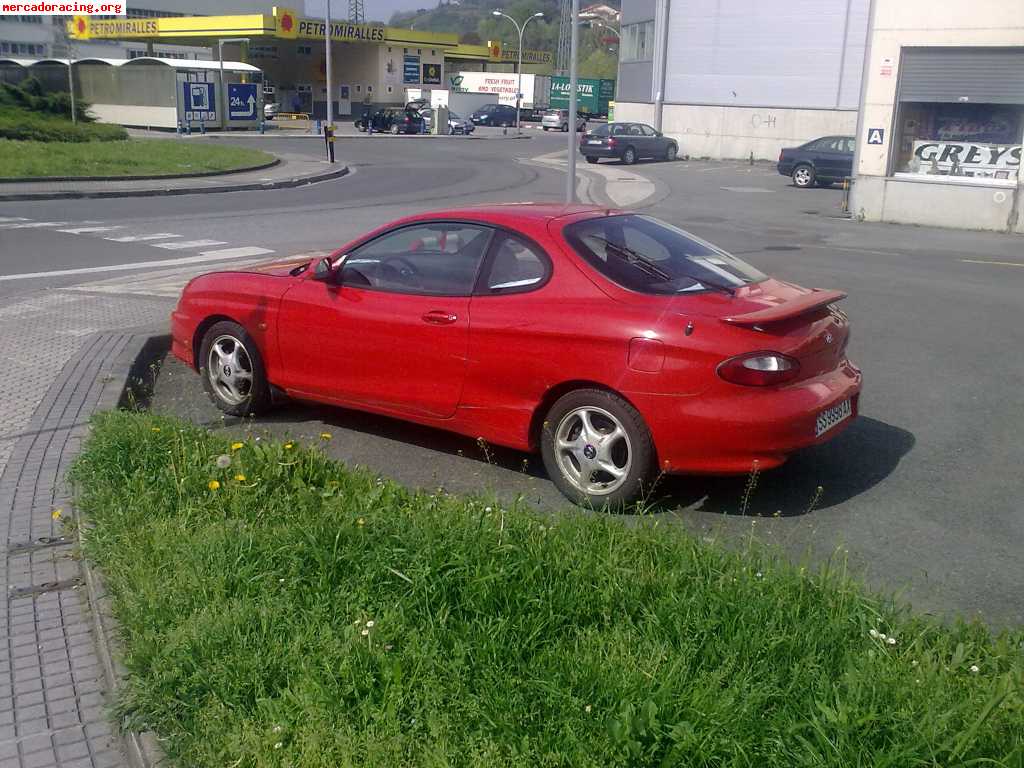 Hyundai - coupe 2. 0 16v 138cv