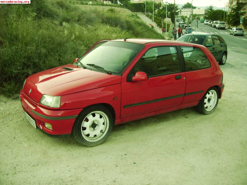 Clio 16 v