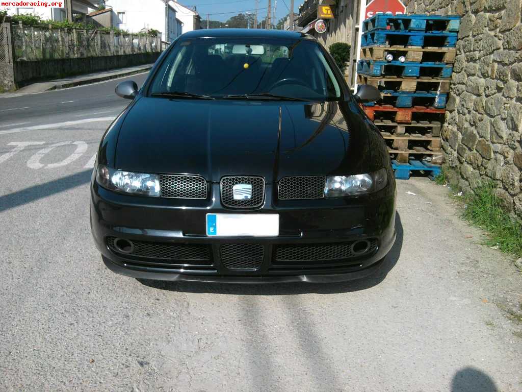 Se vende o se cambia leon 1.8 20v 125cv