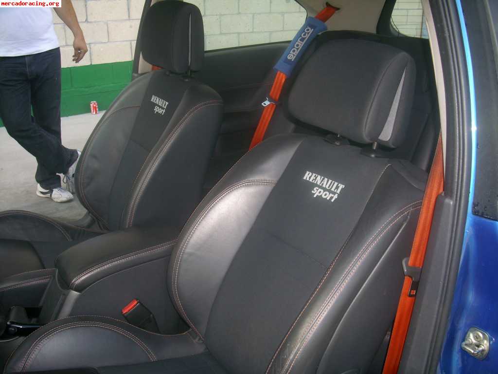 Se vende megane sport 225 cv azul claro 10000