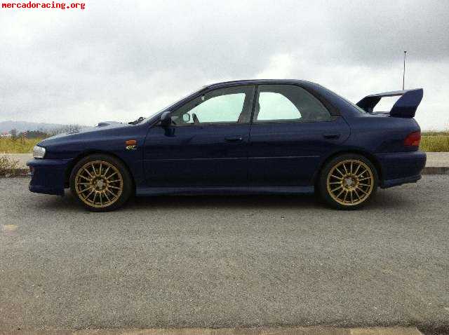 Subaru impreza gt turbo.