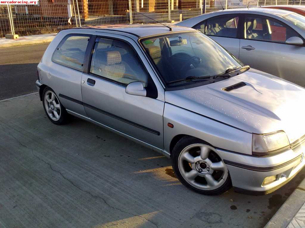 Clio 1.8 16v 