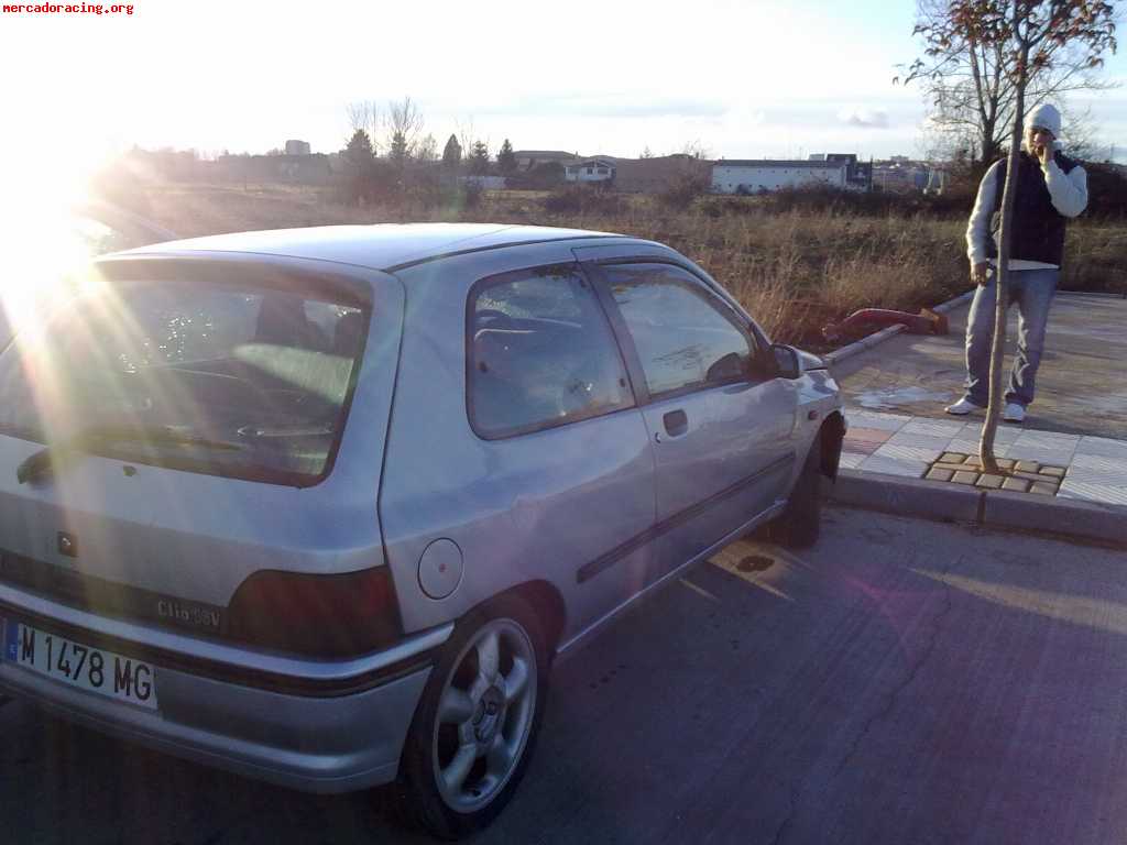 Clio 1.8 16v 