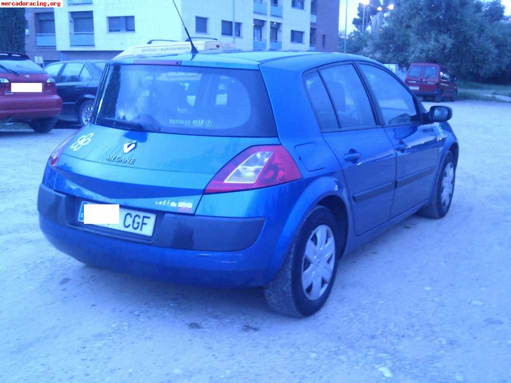 Renault megane 2.500€ 1.5 dci 5p