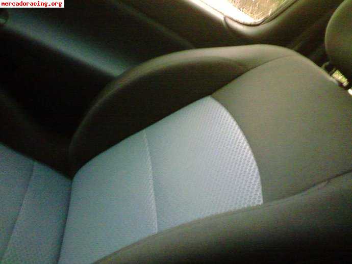 Se vende o cambia renault clio campus 1.2 16v azul renault s