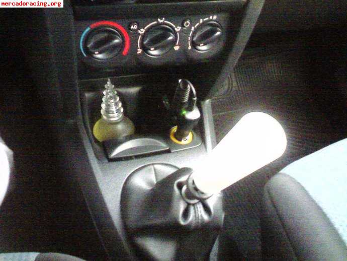 Se vende o cambia renault clio campus 1.2 16v azul renault s