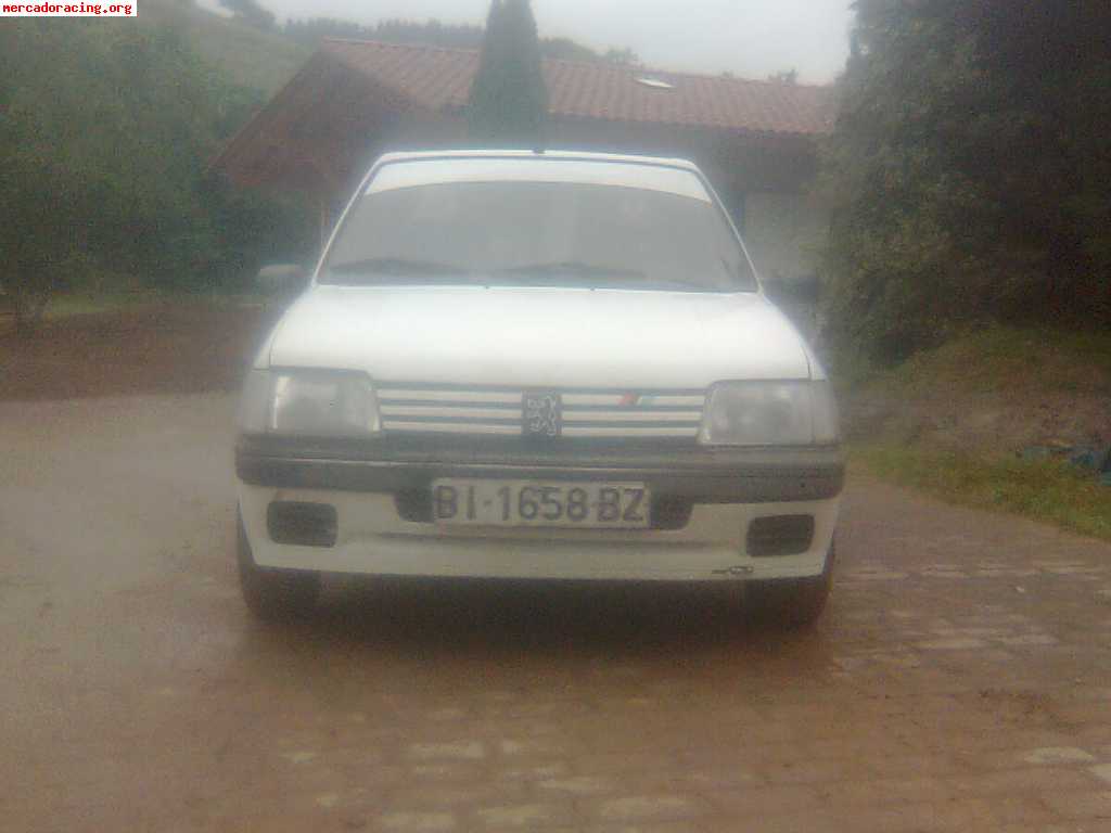 Se venden o canbian peugeots 205!!!!