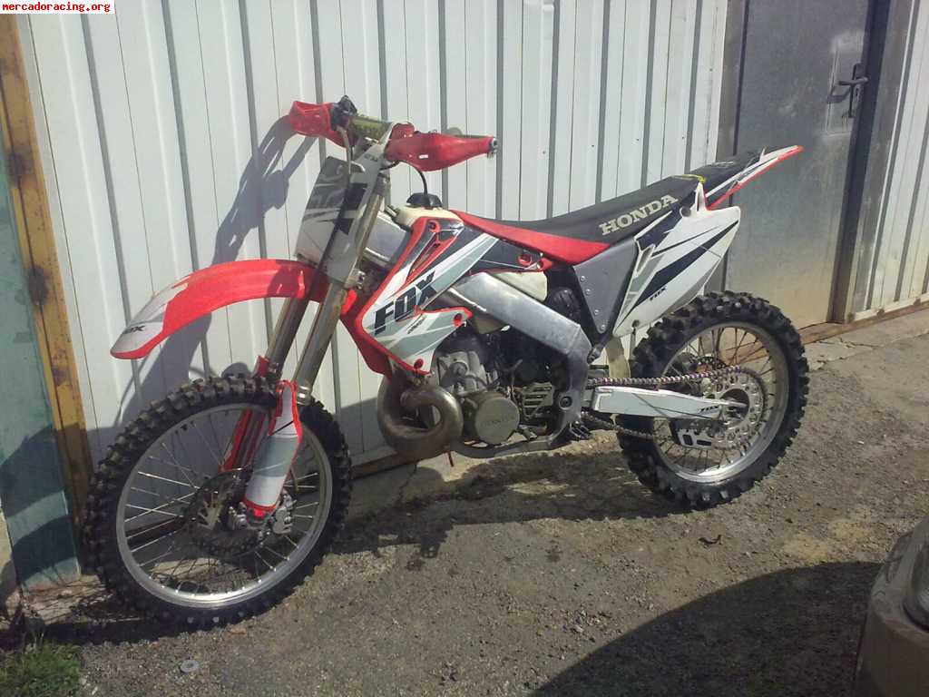 Vendo honda cr 250 2t (58cv)----->1700€ neg