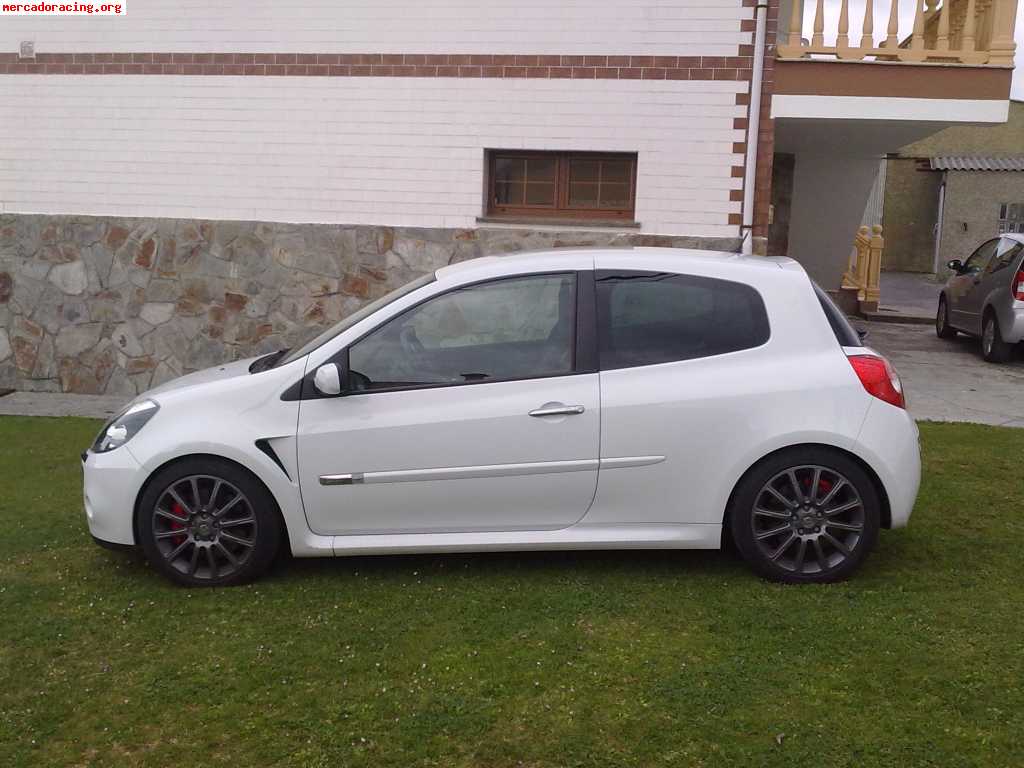 Renault clio sport f1 team r-27 (serie numerada)