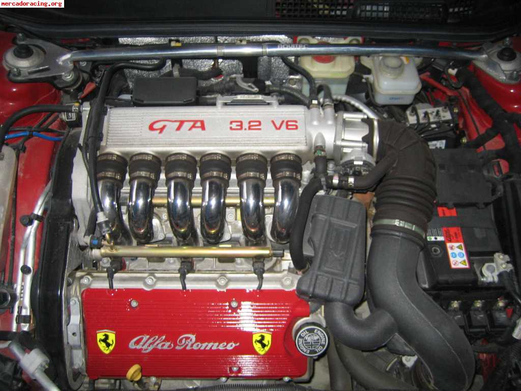 Vendo alfa romeo 147 gta(3200cc v6 250cv) con 8000 kmts real