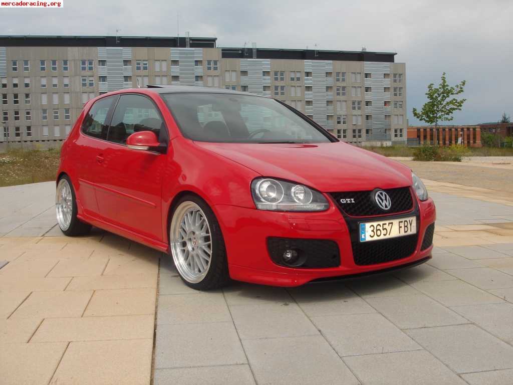 Se vende vw golf v gti dsg