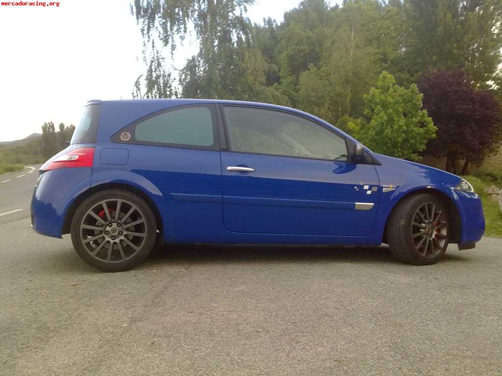 Se vende renault megane r26 f1 team 17.000€