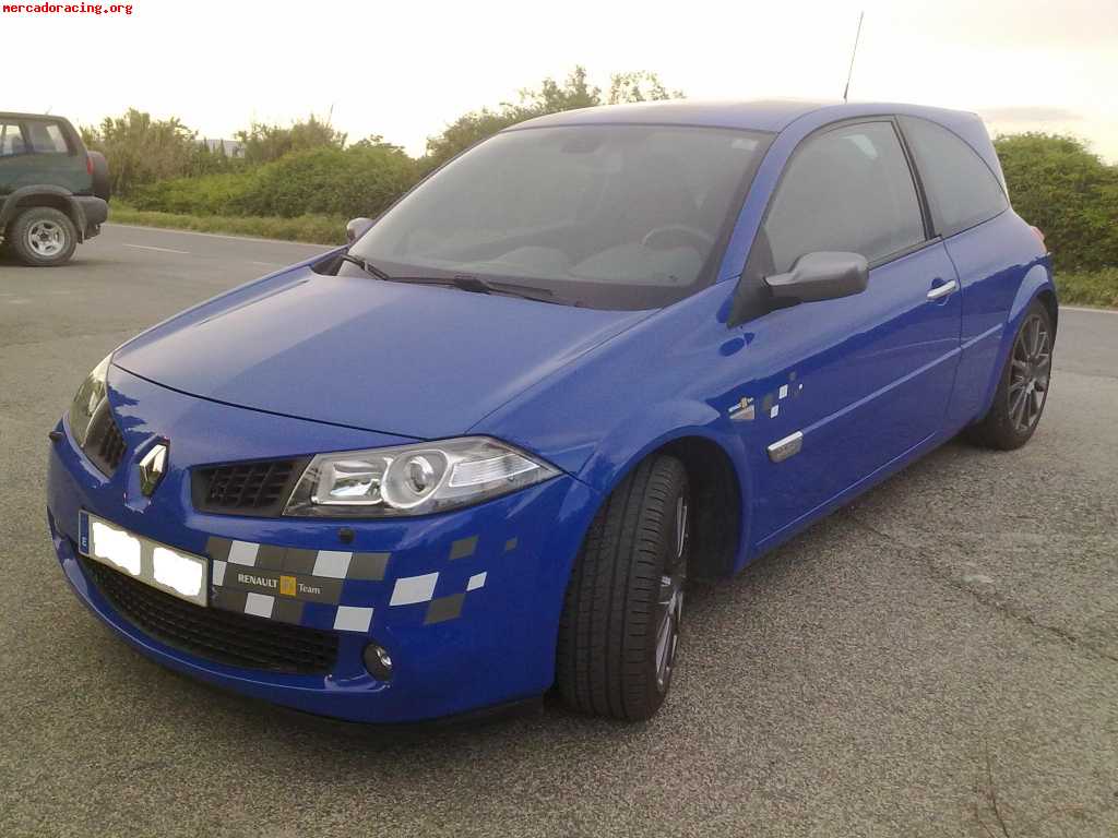 Se vende renault megane r26 f1 team 17.000€