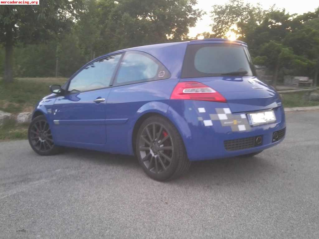 Se vende renault megane r26 f1 team 17.000€