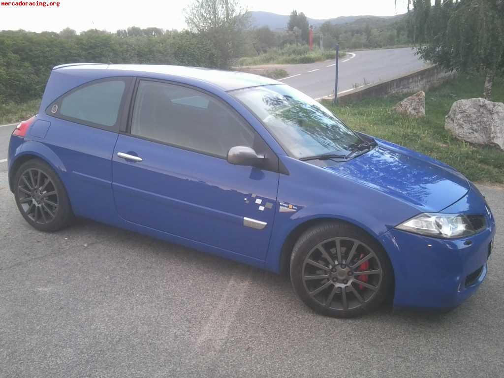 Se vende renault megane r26 f1 team 17.000€