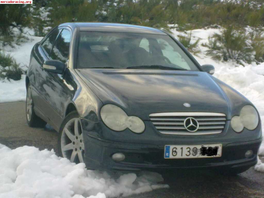Mercedes sport coupe se vende o se cambia por cual quier cos