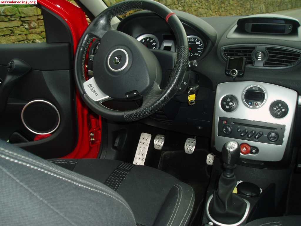 Renault clio sport 2.0  200cv
