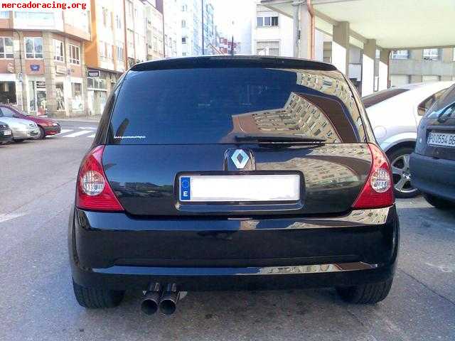 Se vende renault clio 1,5 dci 65(cv).5p (5.900)