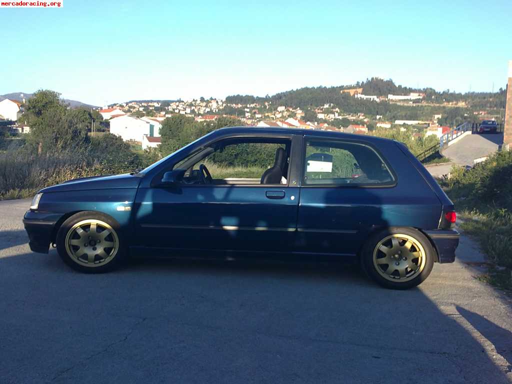 Se vende o cambio renault clio 16v