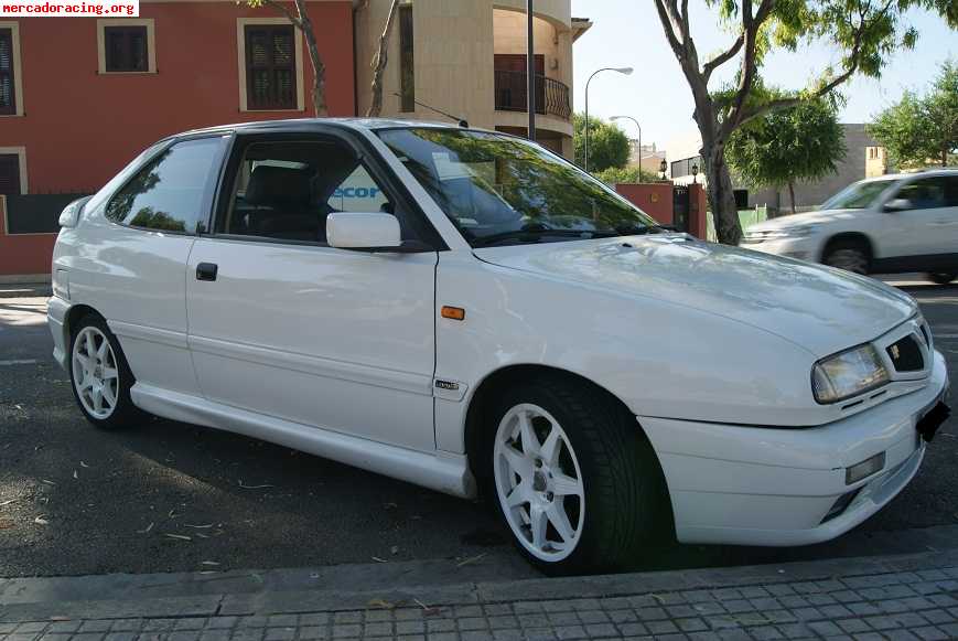 Lancia delta 2.0hfturbo hpe