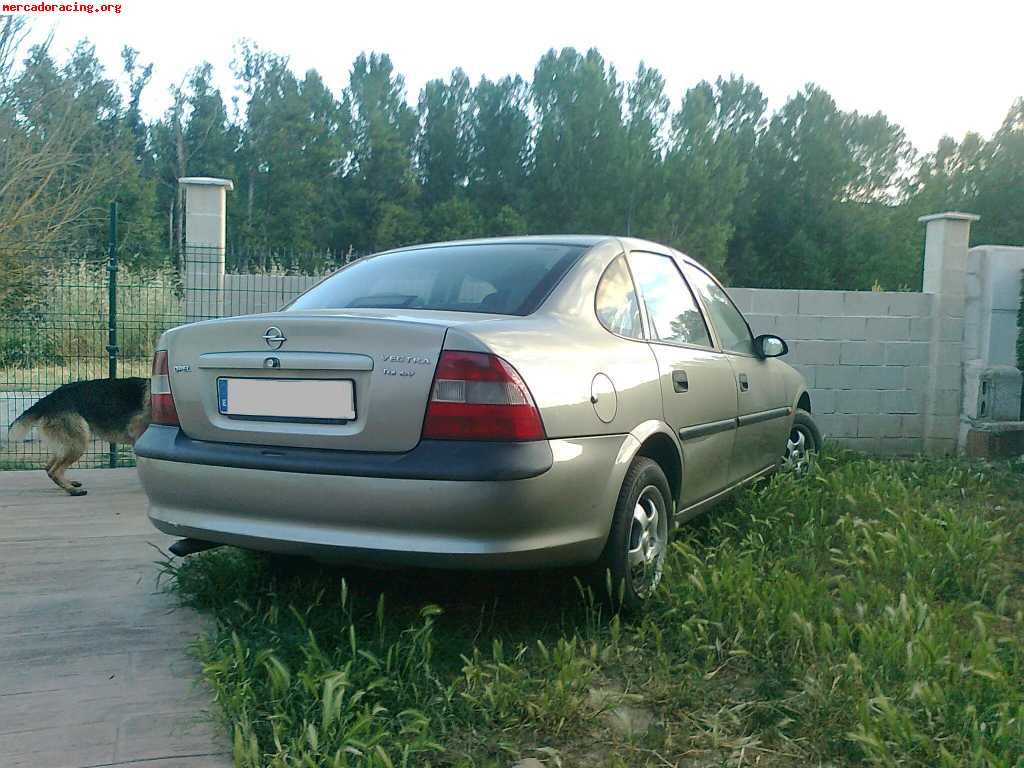 Se vende o se cambia opel vectra 2.0 dti