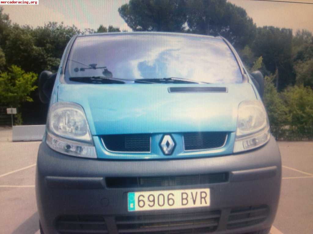 Se vende renault trafic 2 dci 100cv 2002