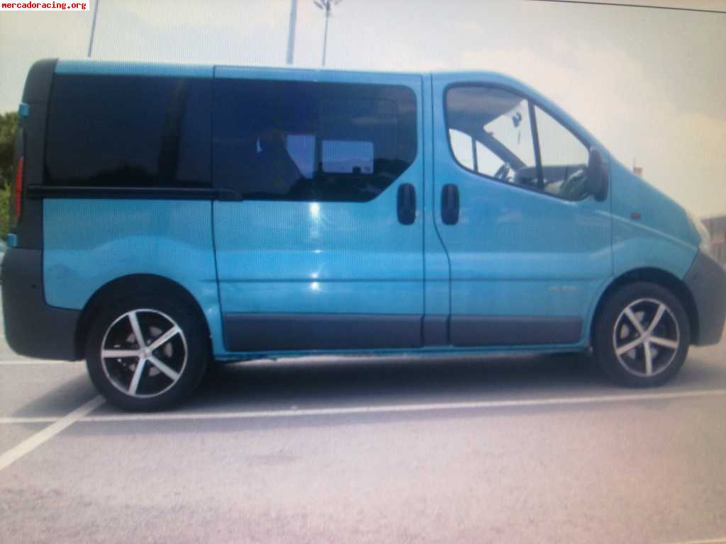 Se vende renault trafic 2 dci 100cv 2002