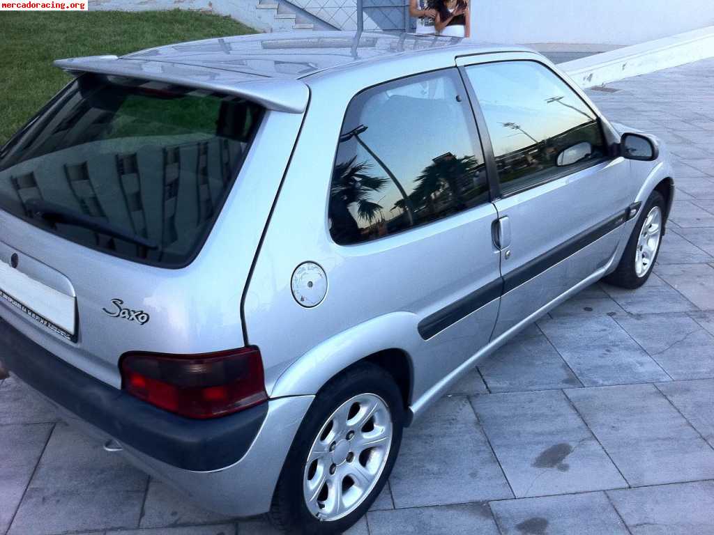 Se vende citröen saxo 1.6 vts 90v fase 2   1990€!!!!!!!!!!!!