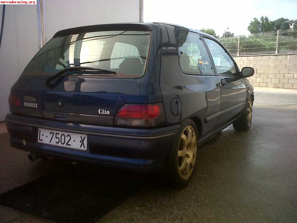 Renault clio 1.8 16v...1994. impresionante!!!