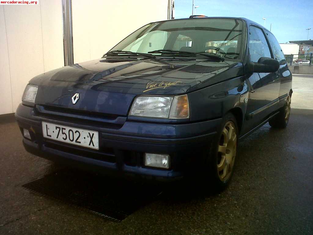 Renault clio 1.8 16v...1994. impresionante!!!