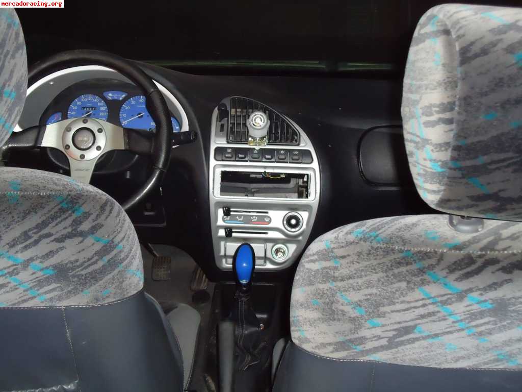 Saxo vts 16v 2400