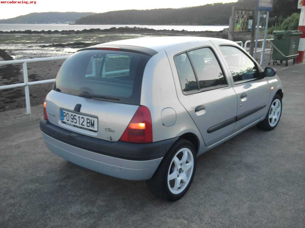 Cambio o vendo clio 1.9 diesel