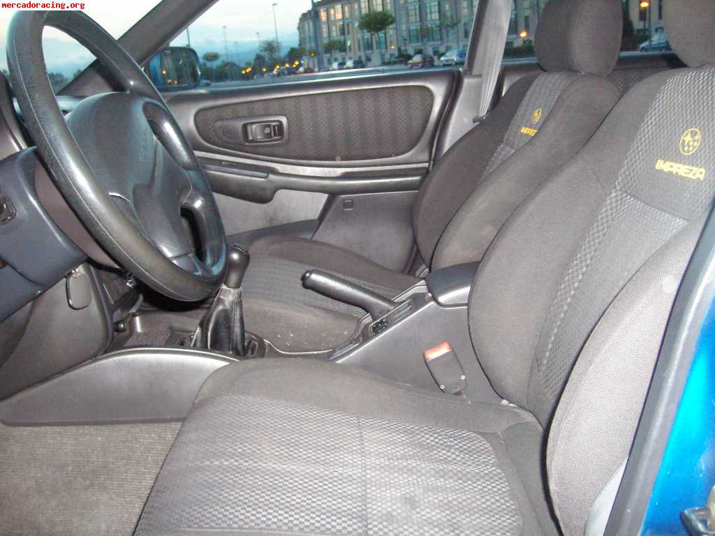 Subaru impreza 5500 €