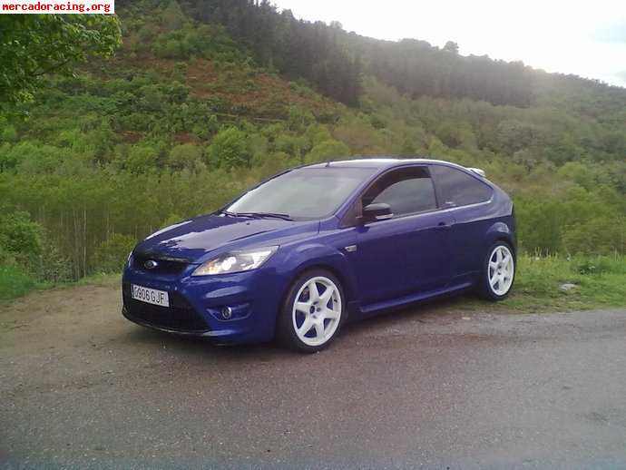 Se vende ford focus st 225 !!!!!!!!!impecable!!!!!!!!!!